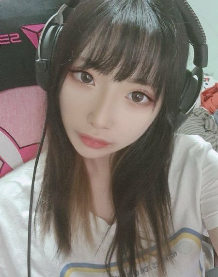 姑娘三完整版在线观看_720免费在线观看
